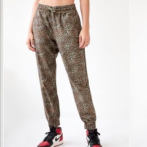 TNA Alix camo leopard pants